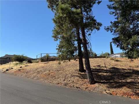 1933 Hillpark Lane, Paradise, CA 95969