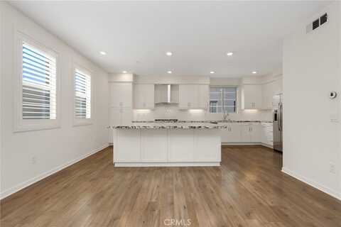 175 Cadence, Irvine, CA 92618