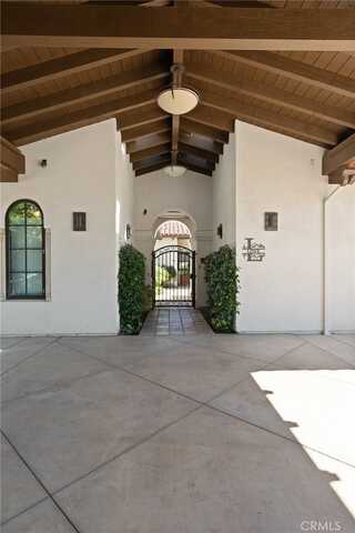 14490 Green Acres Drive, Beaumont, CA 92223