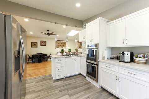 8892 Hoffing Ave, San Diego, CA 92123
