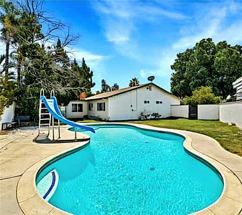 4665 La Paz Lane, Riverside, CA 92501