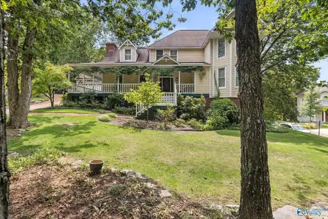 10204 Everest Drive, Huntsville, AL 35803