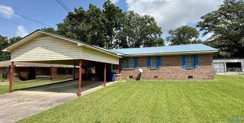 413 Highland Avenue, Albertville, AL 35950