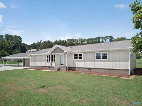 2420 Cowen Circle, Guntersville, AL 35976
