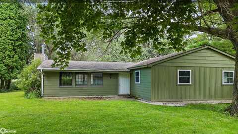 1810 N 8th Street, Clear Lake, IA 50428