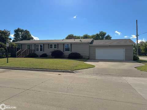 202 Park Place NW, State Center, IA 50247