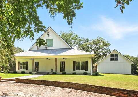 104 Martin St., Calhoun City, MS 38915