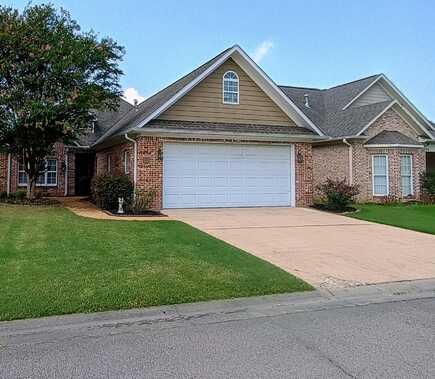 212 Harvester Square, Tupelo, MS 38801