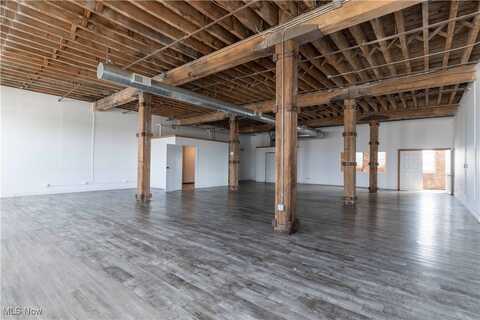 3800 Lakeside Avenue E unit: 302, Cleveland, OH 44114
