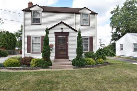 7340 Westview Drive, Youngstown, OH 44512