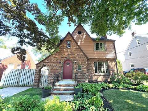 2709 Lakeview Avenue, Rocky River, OH 44116