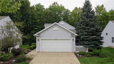 1064 Somerset Lane, Aurora, OH 44202