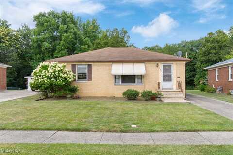 467 Karen Drive, Berea, OH 44017