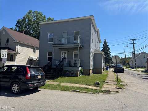 2915 Roanoke Avenue, Cleveland, OH 44109