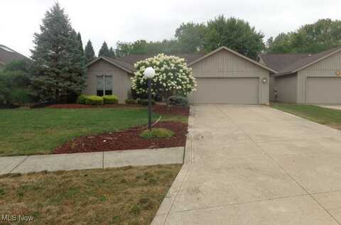 9090 Nesthaven Way, North Ridgeville, OH 44039