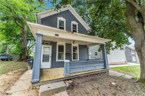 668 Sherman Street, Akron, OH 44311