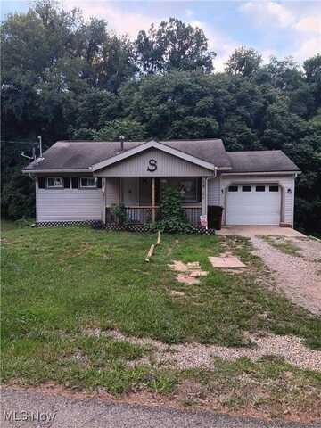 2105 Chewelah Avenue, Zanesville, OH 43701