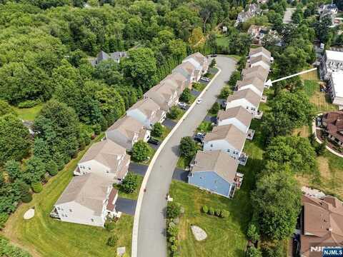 9 Barberry Court, Hanover Township, NJ 07981