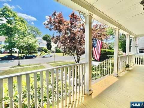 490 Larch Avenue 1F, Bogota, NJ 07603