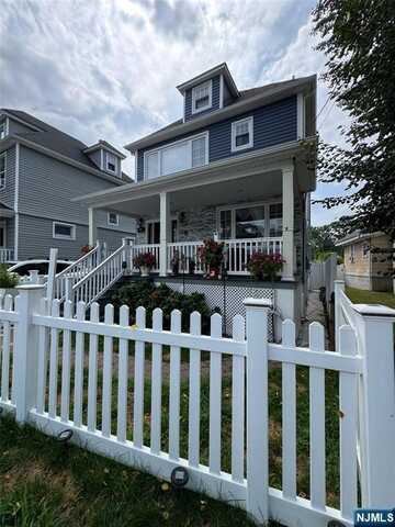 17 Elm Street, Ridgefield Park, NJ 07660