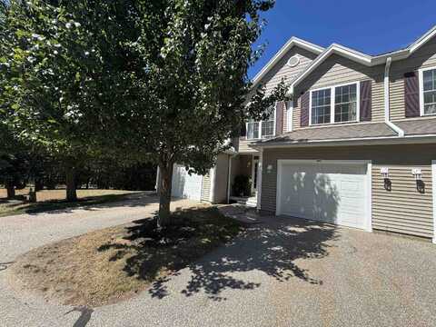 80 Pear Tree Lane, Newmarket, NH 03857