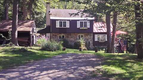 204 Blue Brook Road, Dover, VT 05356