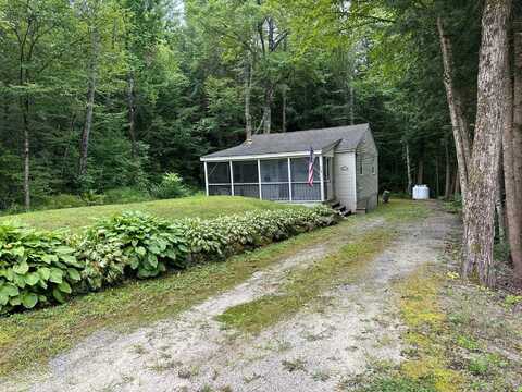 11 Hillside Street, Hillsborough, NH 03244