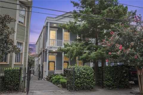 924 MELPOMENE Street, New Orleans, LA 70130
