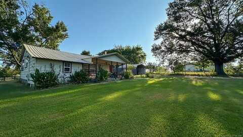 19499 E Whippoorwill Lane, Atoka, OK 74525