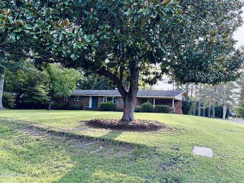 200 Hillcrest Road, Trent Woods, NC 28562