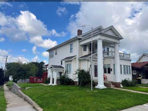 3301 JACKSON ST, Sioux City, IA 51104
