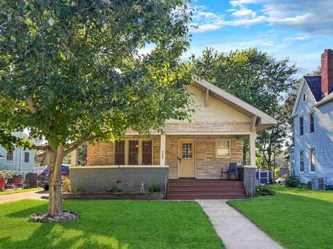 3007 Nebraska St, Sioux City, IA 51104