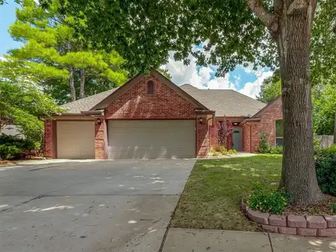 2609 Bedford Circle, Edmond, OK 73034
