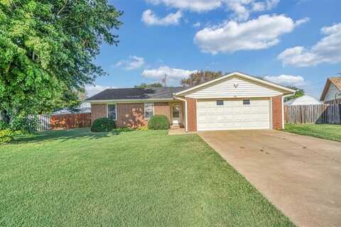 1700 Harding, Altus, OK 73521