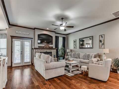 601 Irish Lane, Yukon, OK 73099