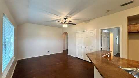 106 Sunburst Court, Weatherford, TX 76087