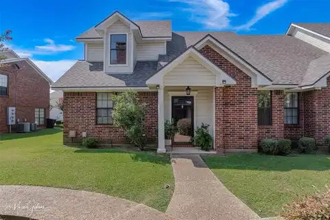 53 Meadow Creek Drive, Bossier City, LA 71111