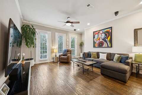 639 Senda, Irving, TX 75039