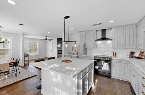 1328 Lakeside Drive, Garland, TX 75040