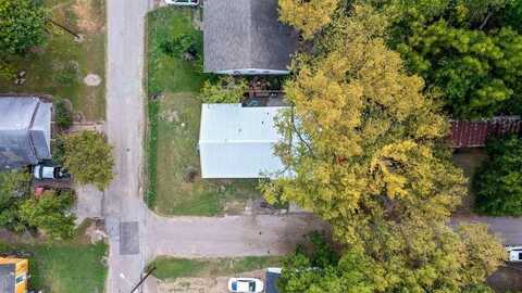 801 Oak Street, Bonham, TX 75418