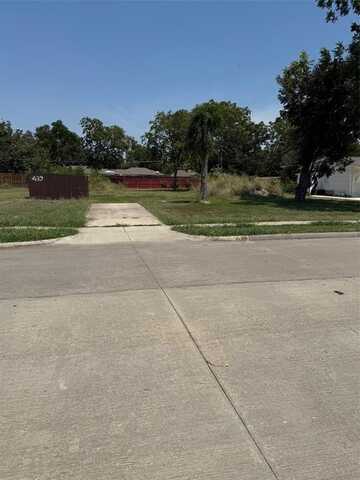 439 Pittman Street, Richardson, TX 75081