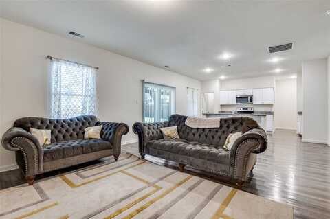 2617 Sagebrush Drive, Glenn Heights, TX 75154