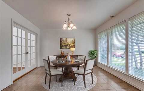 1106 Richland Oaks Drive, Richardson, TX 75081