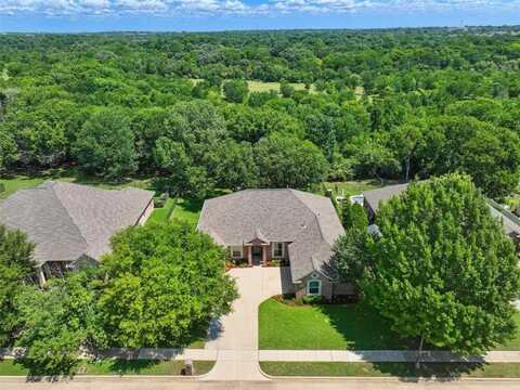 8974 Ranch Bluff Court, Benbrook, TX 76126