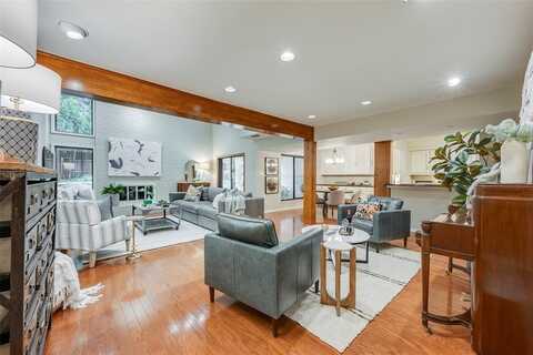 3713 Hulen Park Drive, Fort Worth, TX 76109