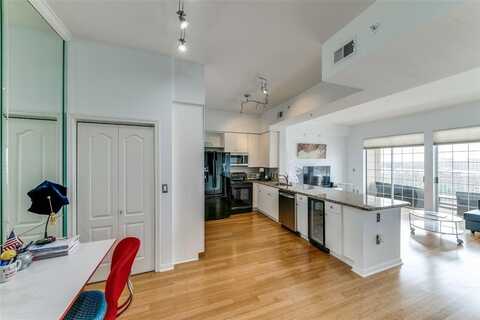 3225 Turtle Creek Boulevard, Dallas, TX 75219