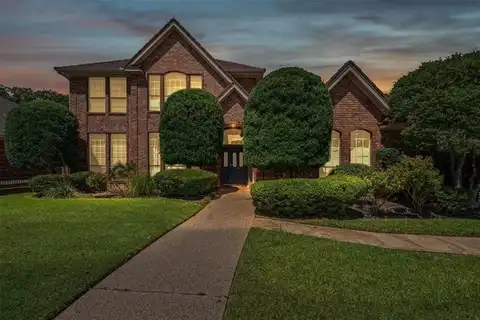 6704 Marthas Vineyard Drive, Arlington, TX 76001