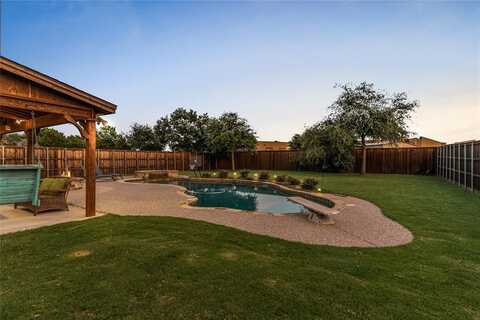 5732 Chateau Drive, Sachse, TX 75048