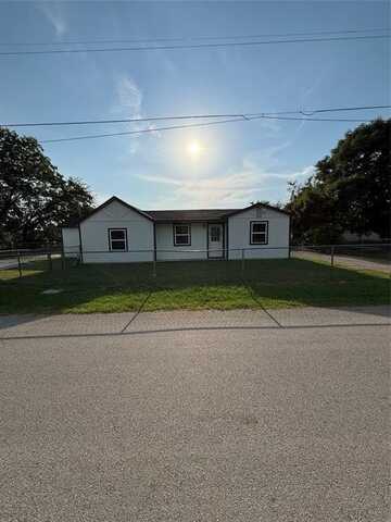 903 1st Street, Bridgeport, TX 76426