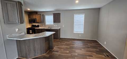 135 Birch Ct., Belleville, MI 48111